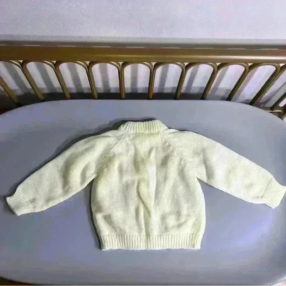 Vintage 80s unisex yellow textured knit baby cardigan size 6/9 months no flaws - Picture 3 of 4